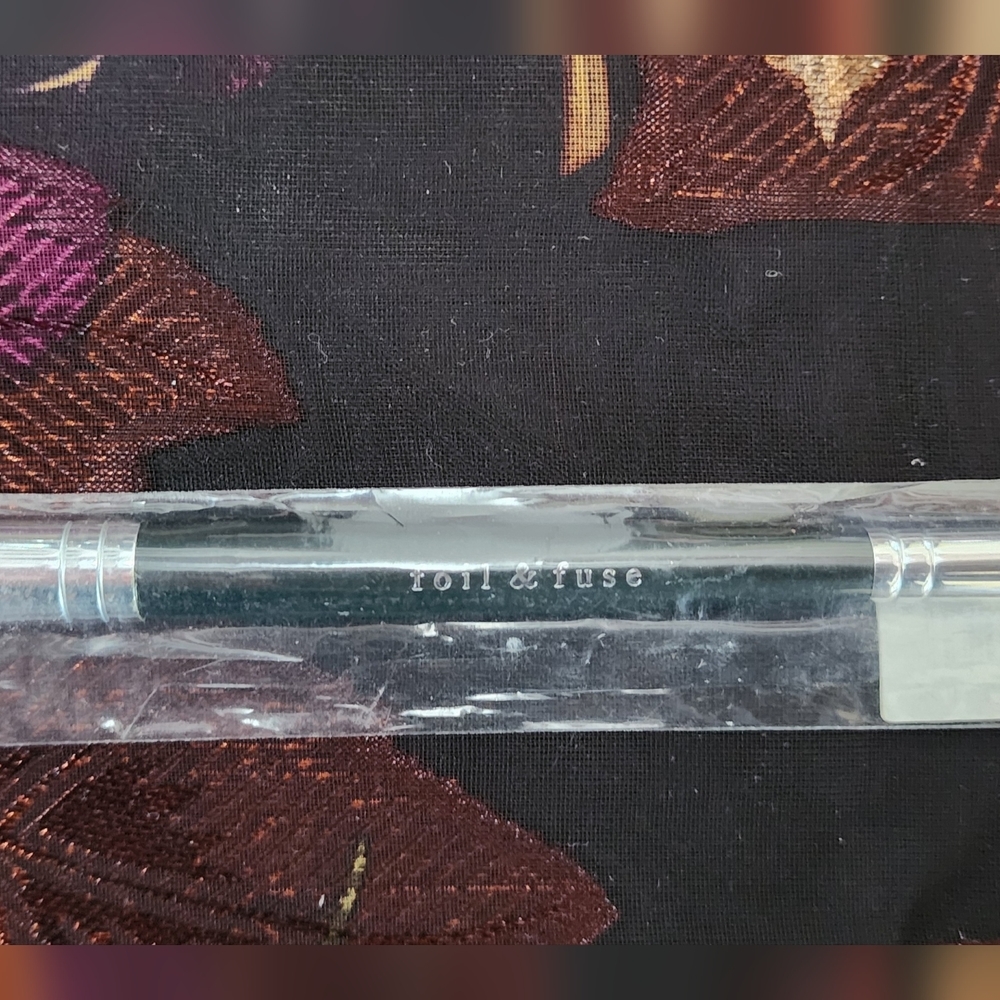 Bare Minerals Foil & Fuse eyeshadow brush Wrapped New - Picture 3 of 3